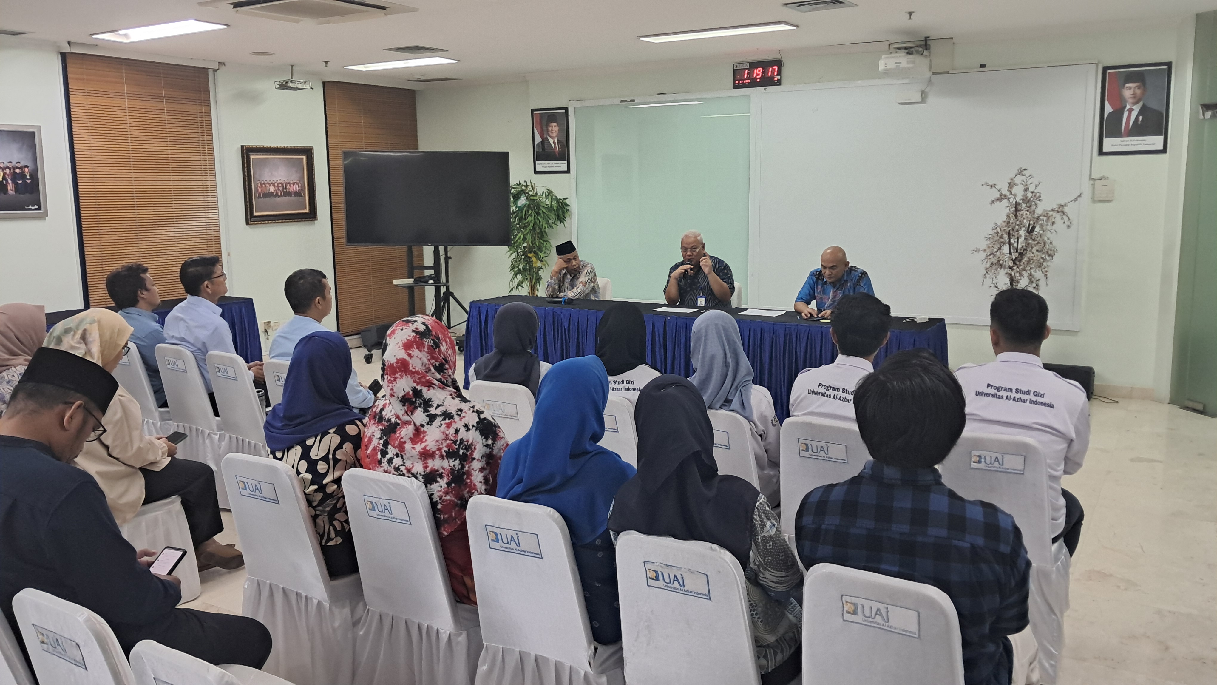 Penyerahan Sertifikat Pendidik dan SK Jabatan Fungsional Dosen